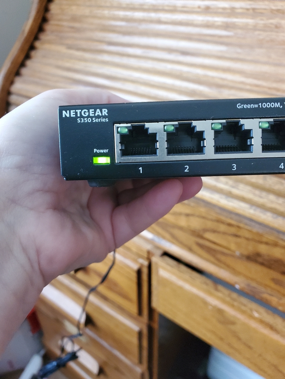 NETGEAR GS308 8-port Gigabit Ethernet unmanaged switch AS IS - Picture 3 of 11